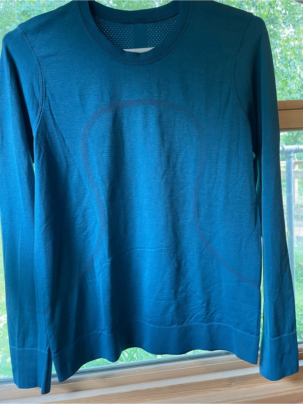 Lululemon Swiftly Tech Long Sleeve